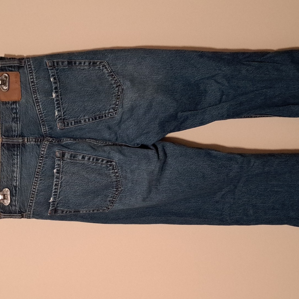 Aeropostale Straight Leg Distressed Blue Jeans. Size 6. - Picture 5 of 10